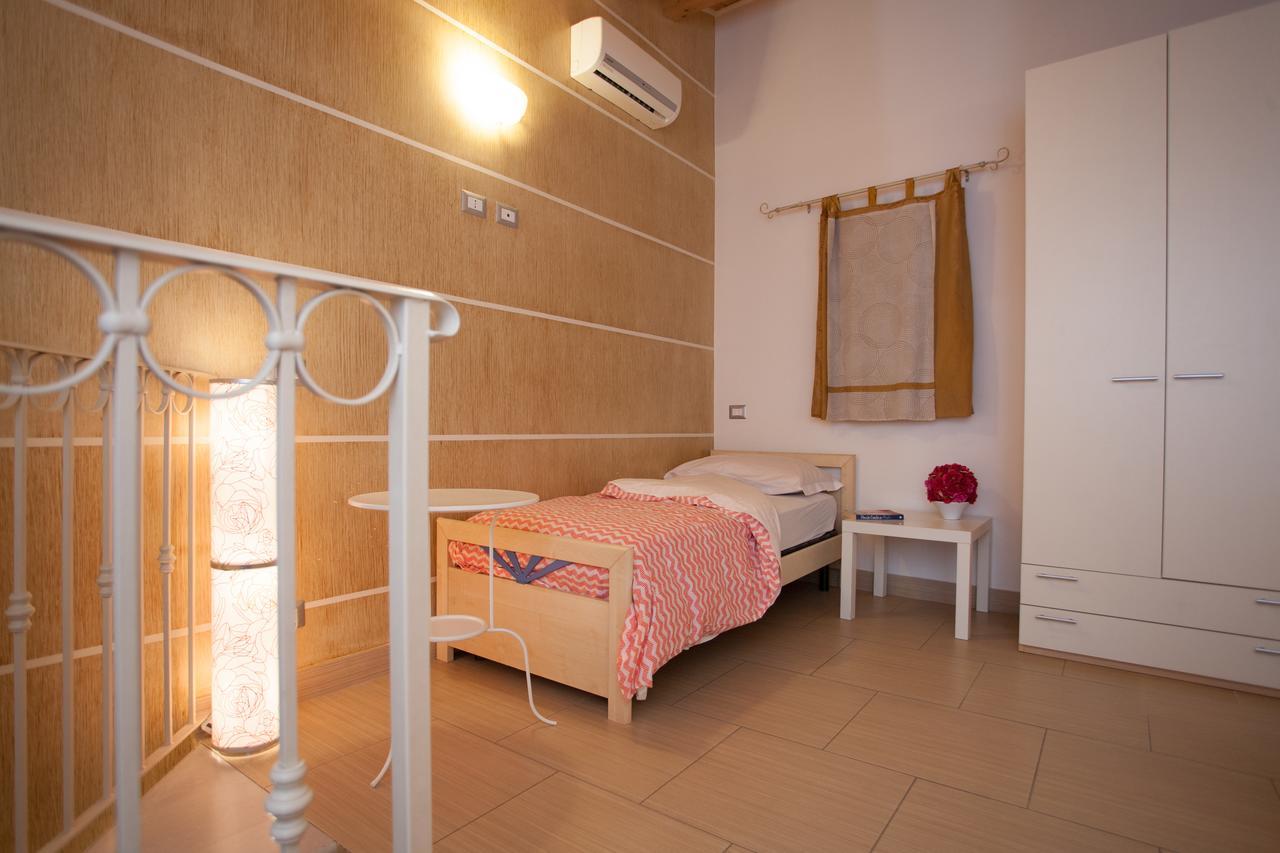 Trio D'Archi - Il Cortiletto Villa Caltagirone Ngoại thất bức ảnh